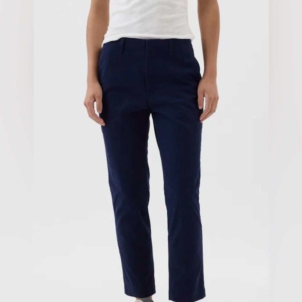 Gap mid rise downtown khakis